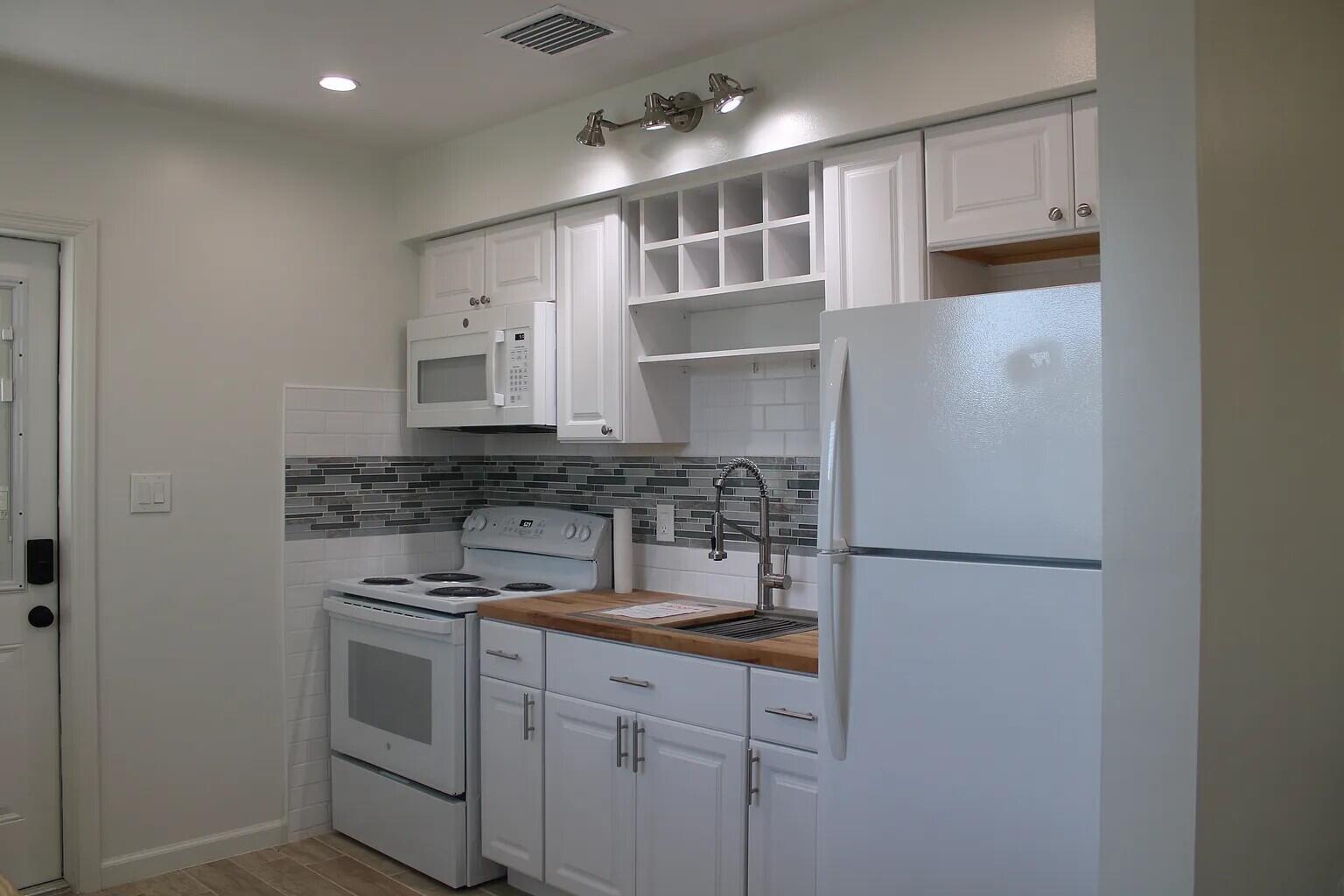 47 SE 12TH Street, Dania Beach FL 33004 photo 4