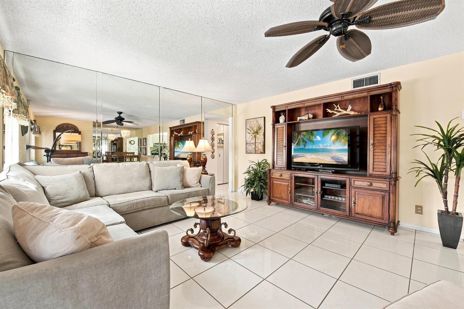 222 Pine Hov Circle # 2, FL 33463 photo 5