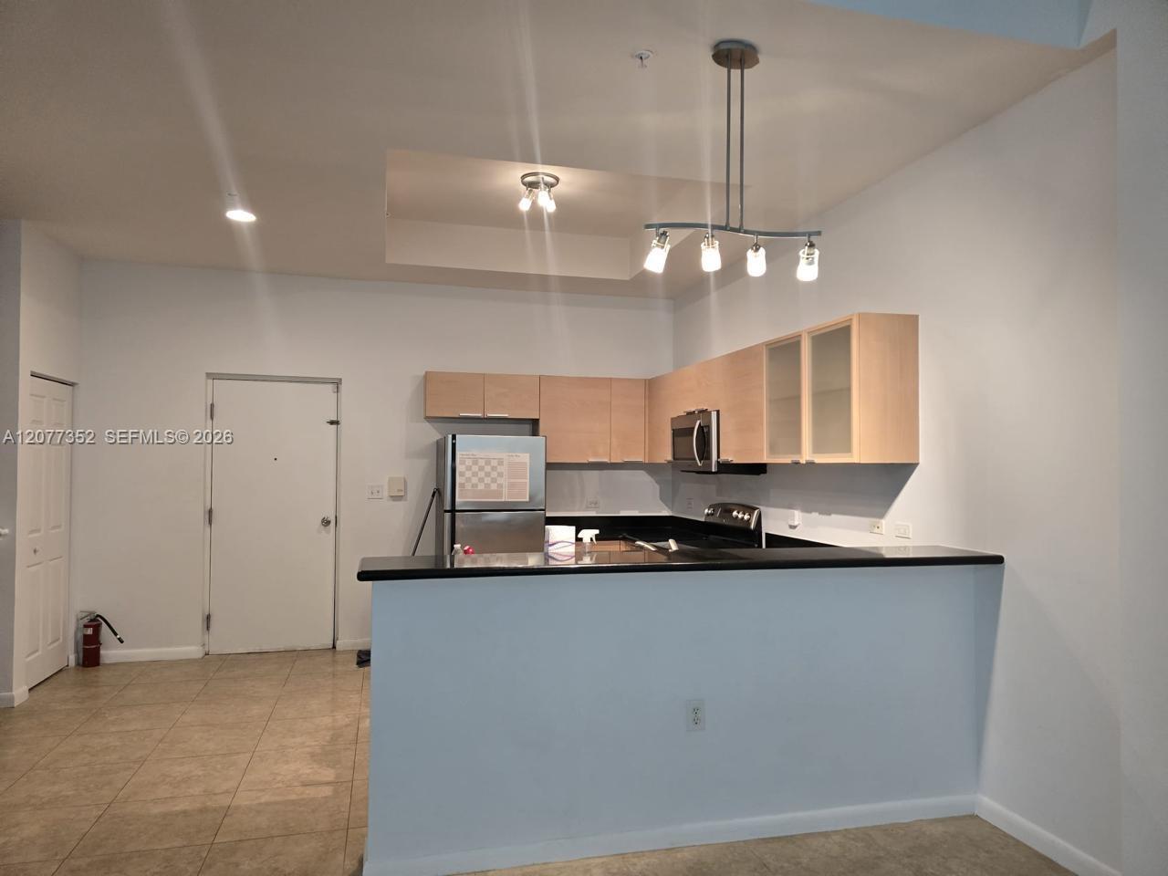 140 S Dixie Hwy, Hollywood FL 33020 photo 4