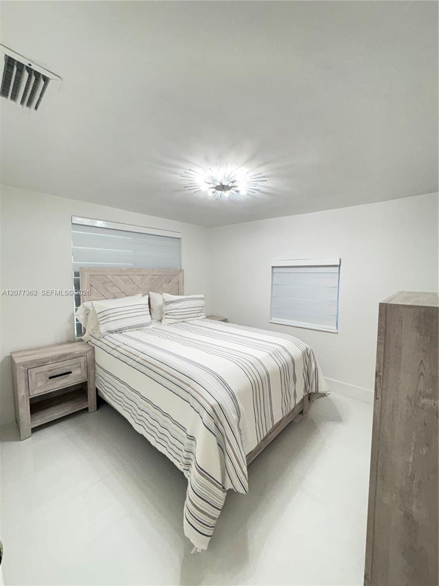 937 SW 18th Ct, Fort Lauderdale FL 33315 photo 2