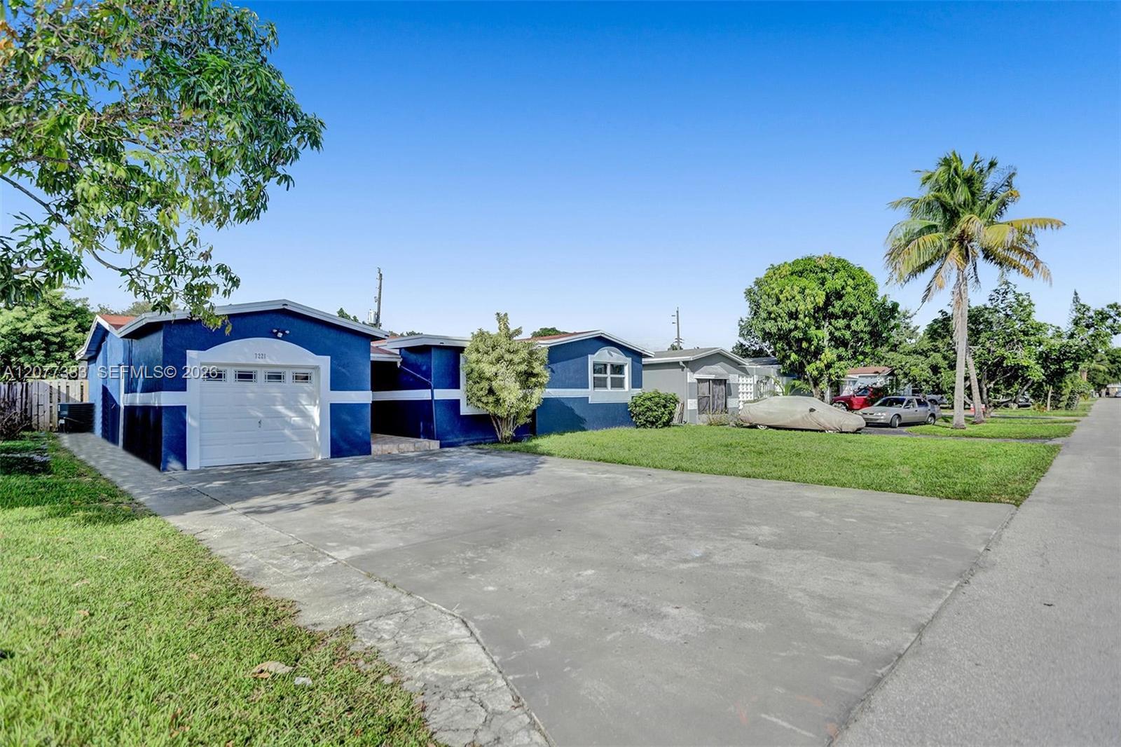 7221 Fairway Blvd, Miramar FL 33023 photo 2