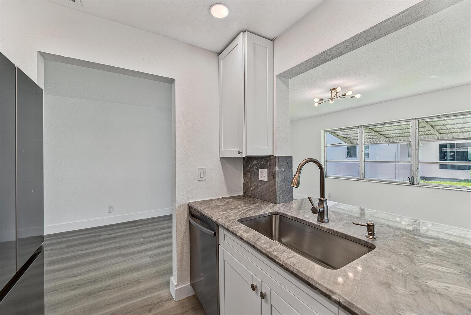 1190 NW 90TH Avenue, Plantation FL 33322 photo 5