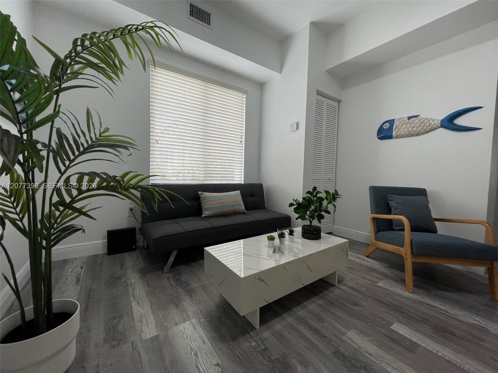29 Oviedo Ave # 4, Coral Gables FL 33134 photo 2