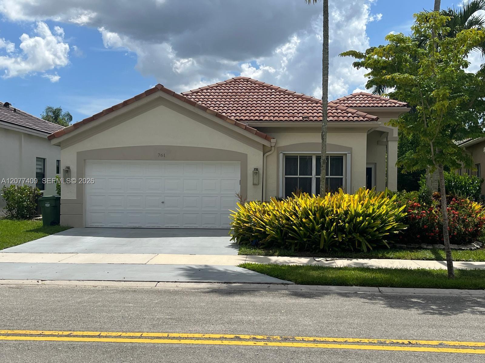 761 Tanglewood Cir # 761, Weston FL 33327 photo 2