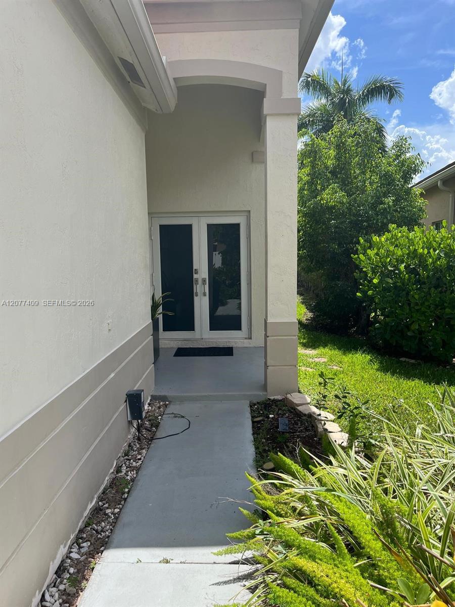 761 Tanglewood Cir # 761, Weston FL 33327 photo 3