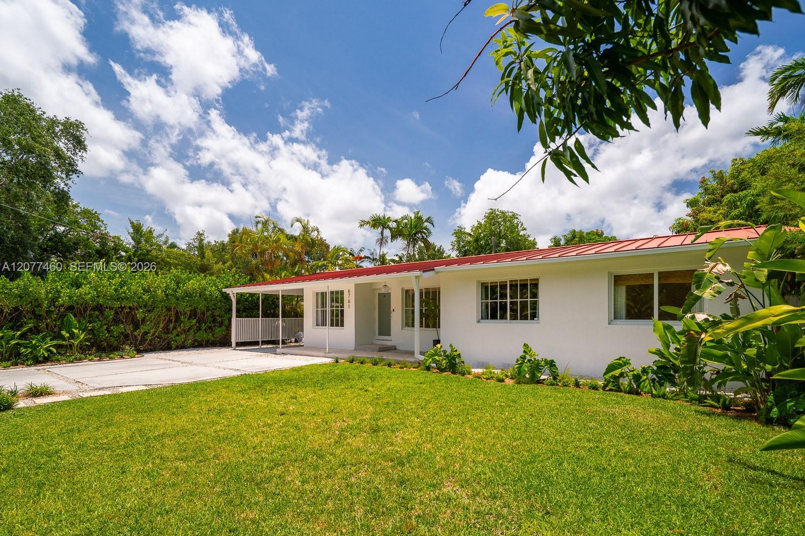 6761 SW 76th Ter, South Miami FL 33143
