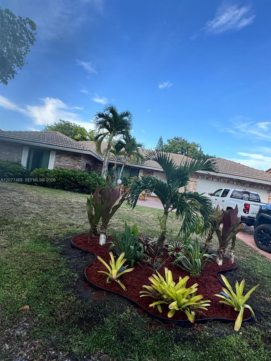 913 NW 110th Ln, Coral Springs FL 33071 photo 2