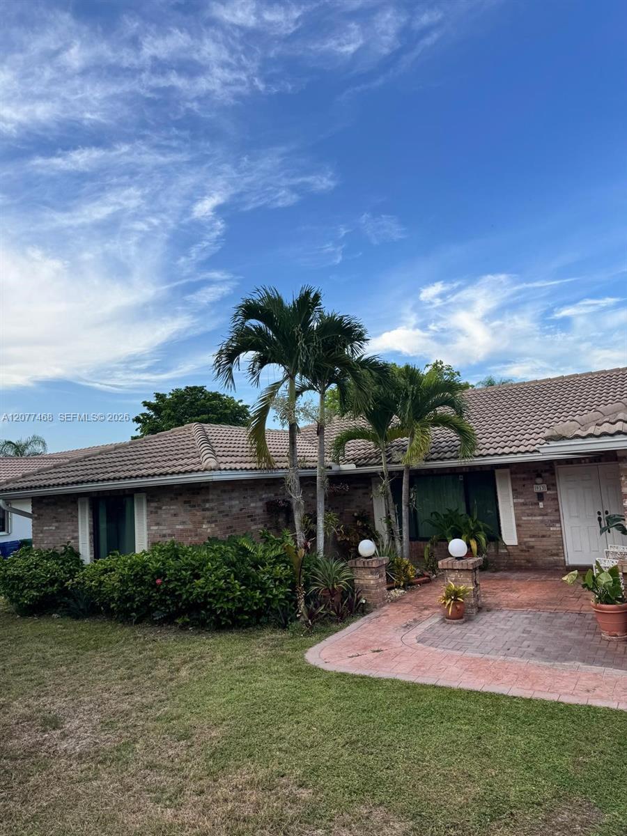913 NW 110th Ln, Coral Springs FL 33071 photo 3