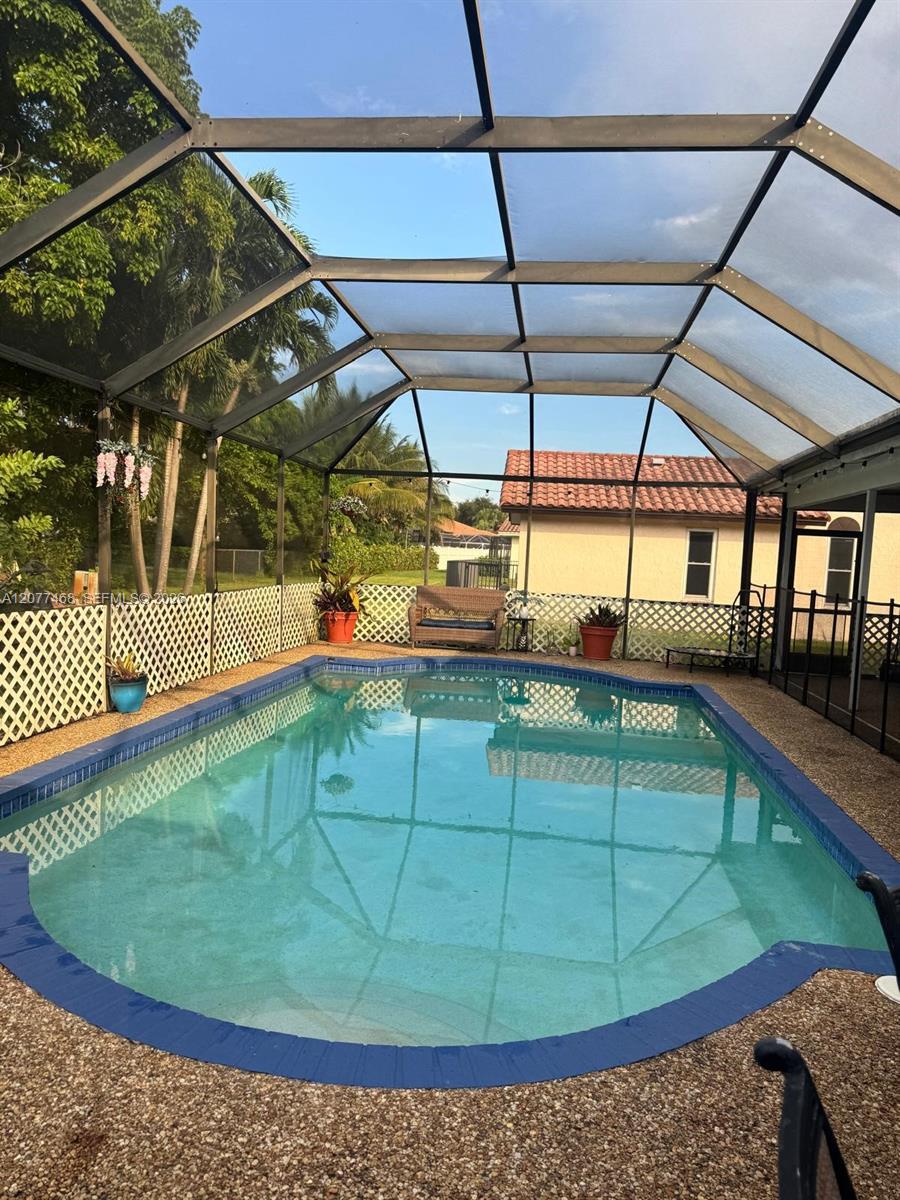 913 NW 110th Ln, Coral Springs FL 33071 photo 5