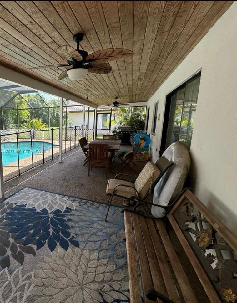 913 NW 110th Ln, Coral Springs FL 33071 photo 4