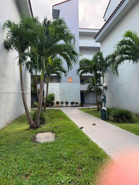 8215 SW 152 AV # 414, Miami FL 33193