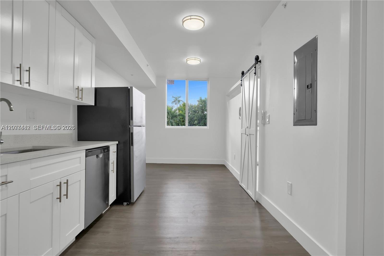 1620 NW 18th St # 305, Miami FL 33125