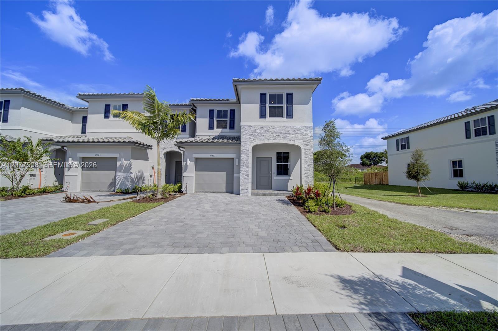 11881 NW 47th Mnr, Coral Springs FL 33076