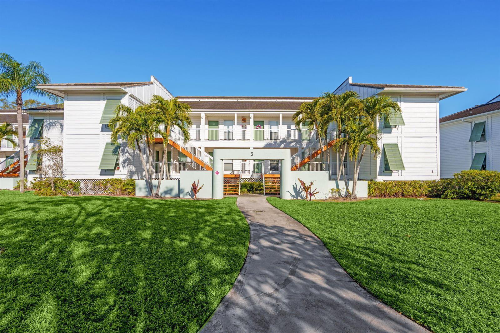 271 Cypress Point Drive, Palm Beach Gardens FL 33418 photo 2
