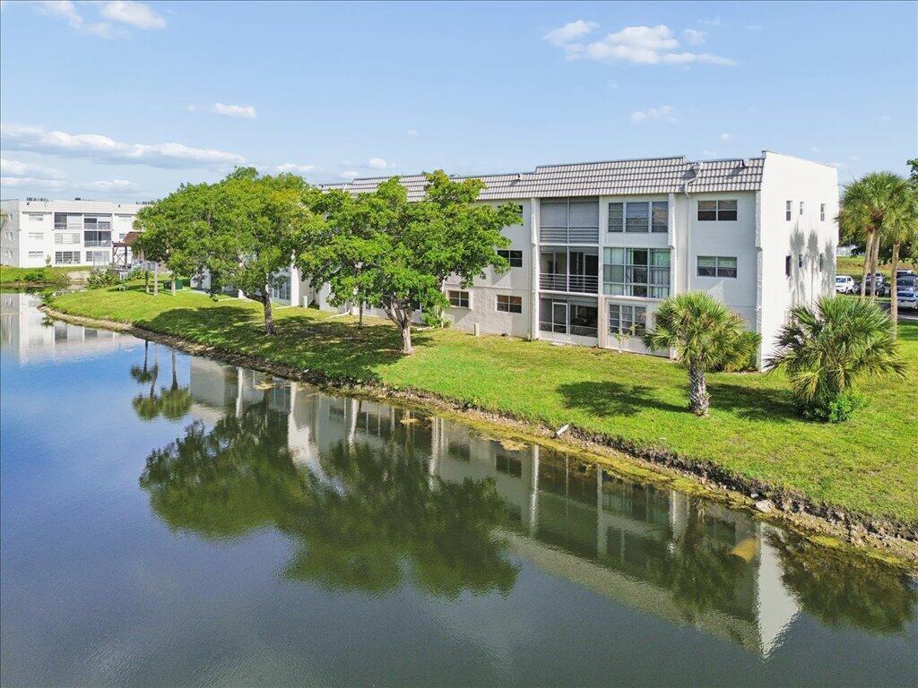 8510 Sunrise Lakes Boulevard # 301, Sunrise FL 33322