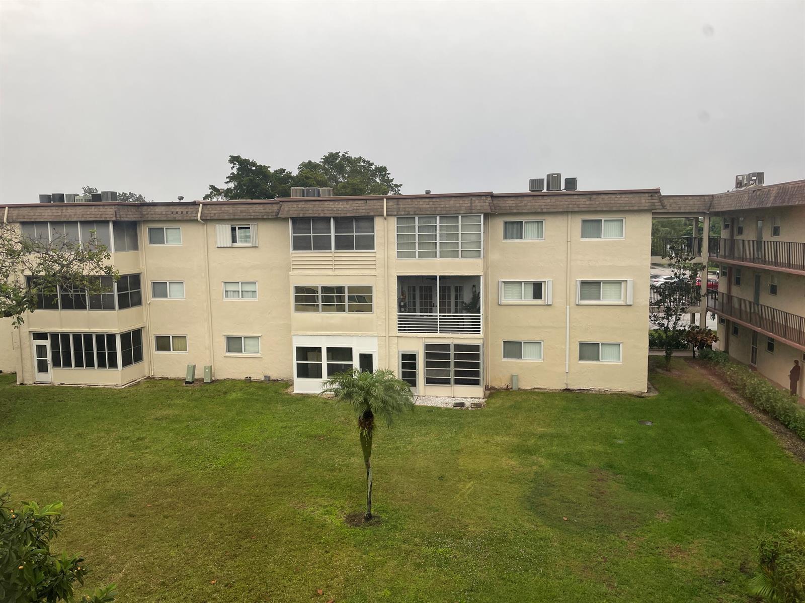 705 Lori Drive # 310, Palm Springs FL 33461 photo 4