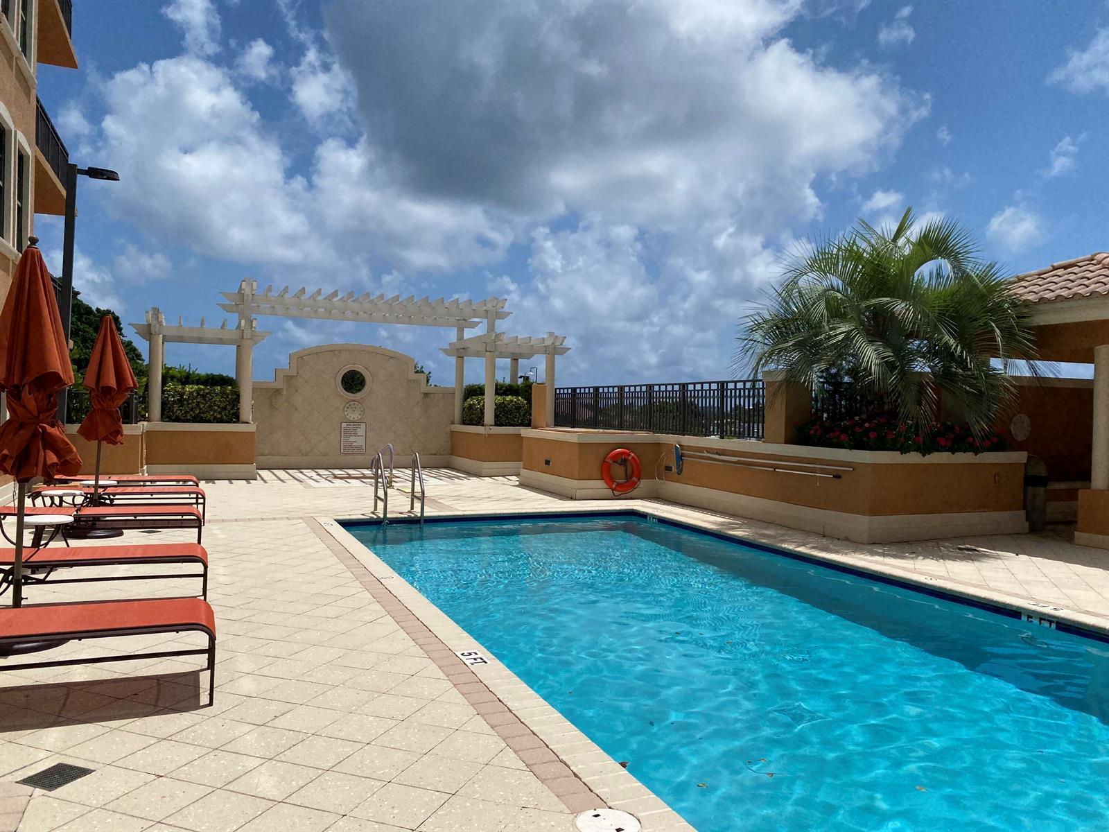511 LUCERNE Avenue # 313, FL 33460