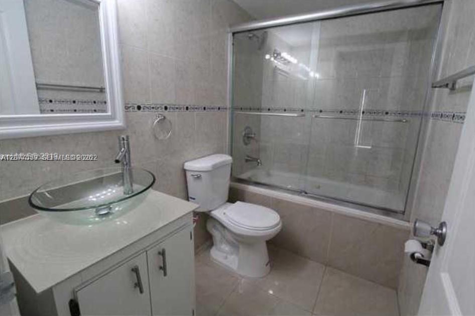 5775 W 20th Ave # 406, Hialeah FL 33012 photo 4