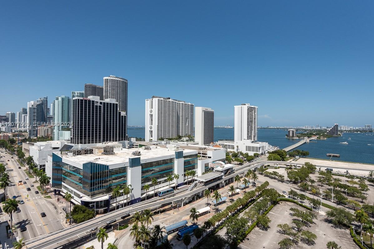 1400 Biscayne # 1604, Miami FL 33132 photo 5