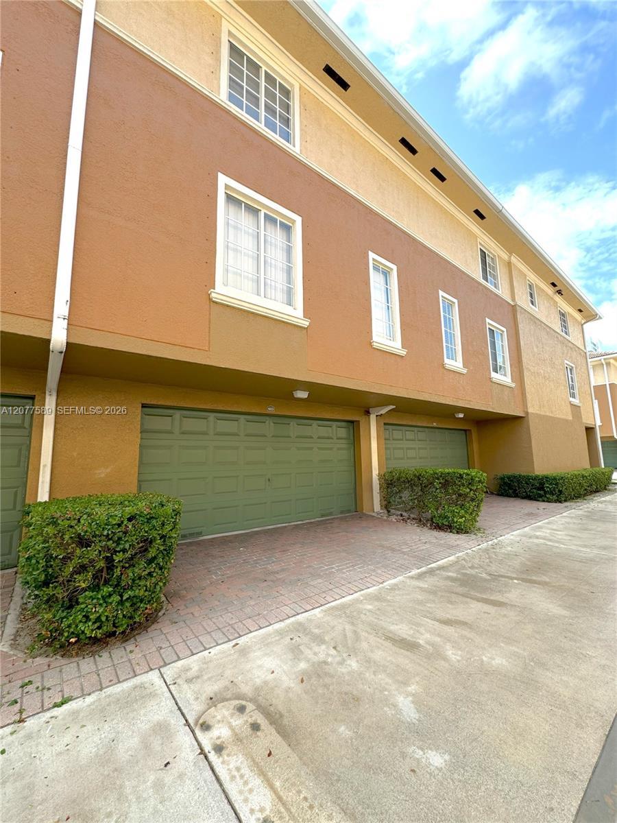2831 NE 185th St # 603, Aventura FL 33180 photo 3