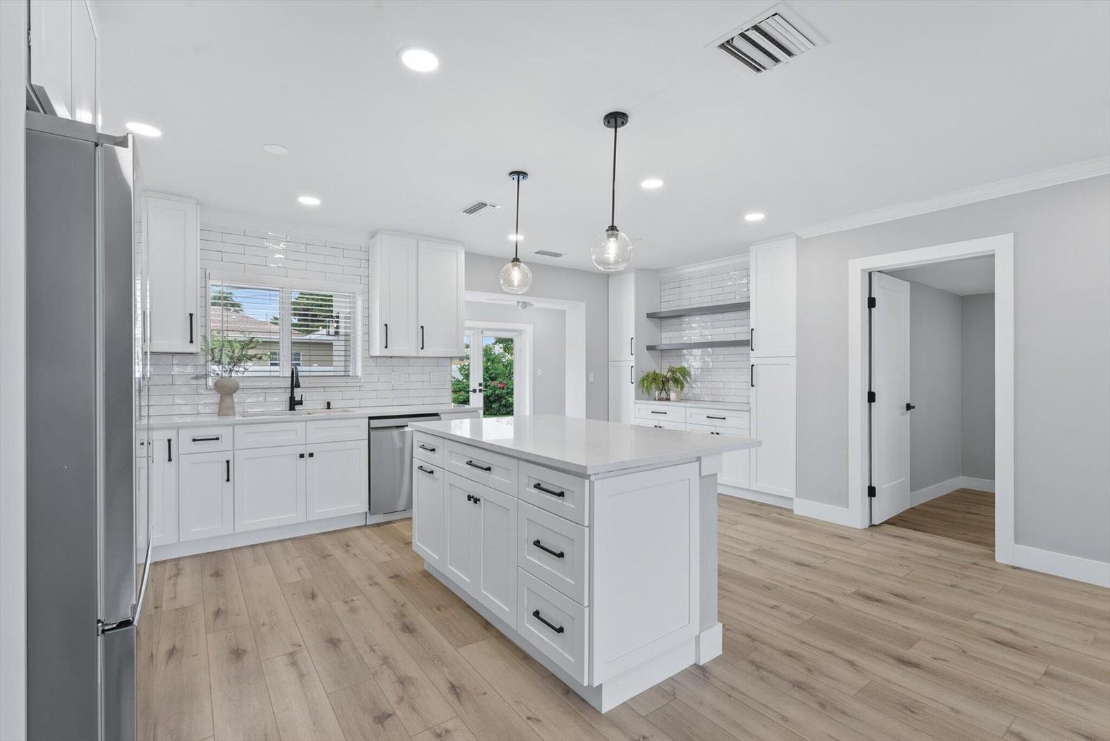 2775 NE 5TH Avenue, Boca Raton FL 33431 photo 2
