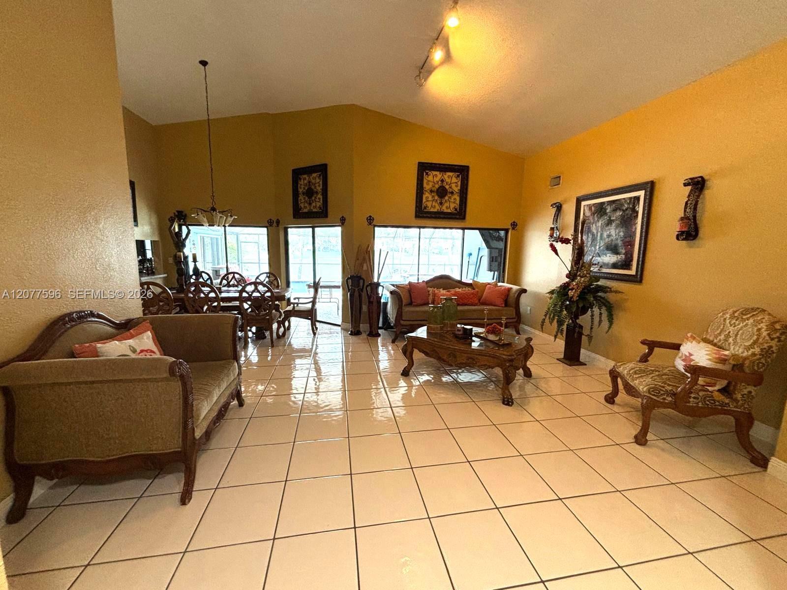 14629 Glencairn Rd, Miami Lakes FL 33016 photo 4