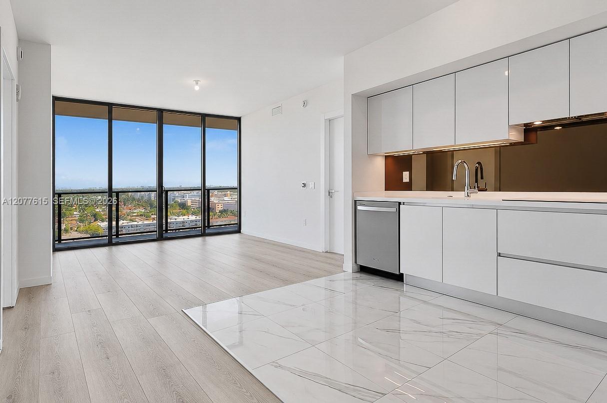 1170 E Hallandale Beach Blvd # 1102, Hallandale Beach FL 33009 photo 2