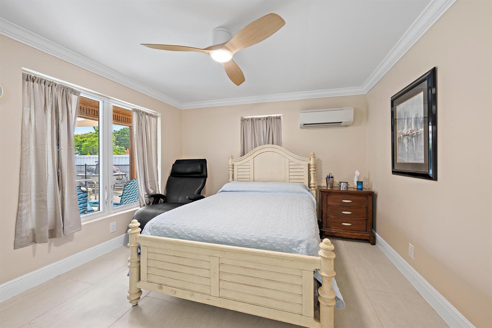447 27TH Street, West Palm Beach FL 33407 photo 5