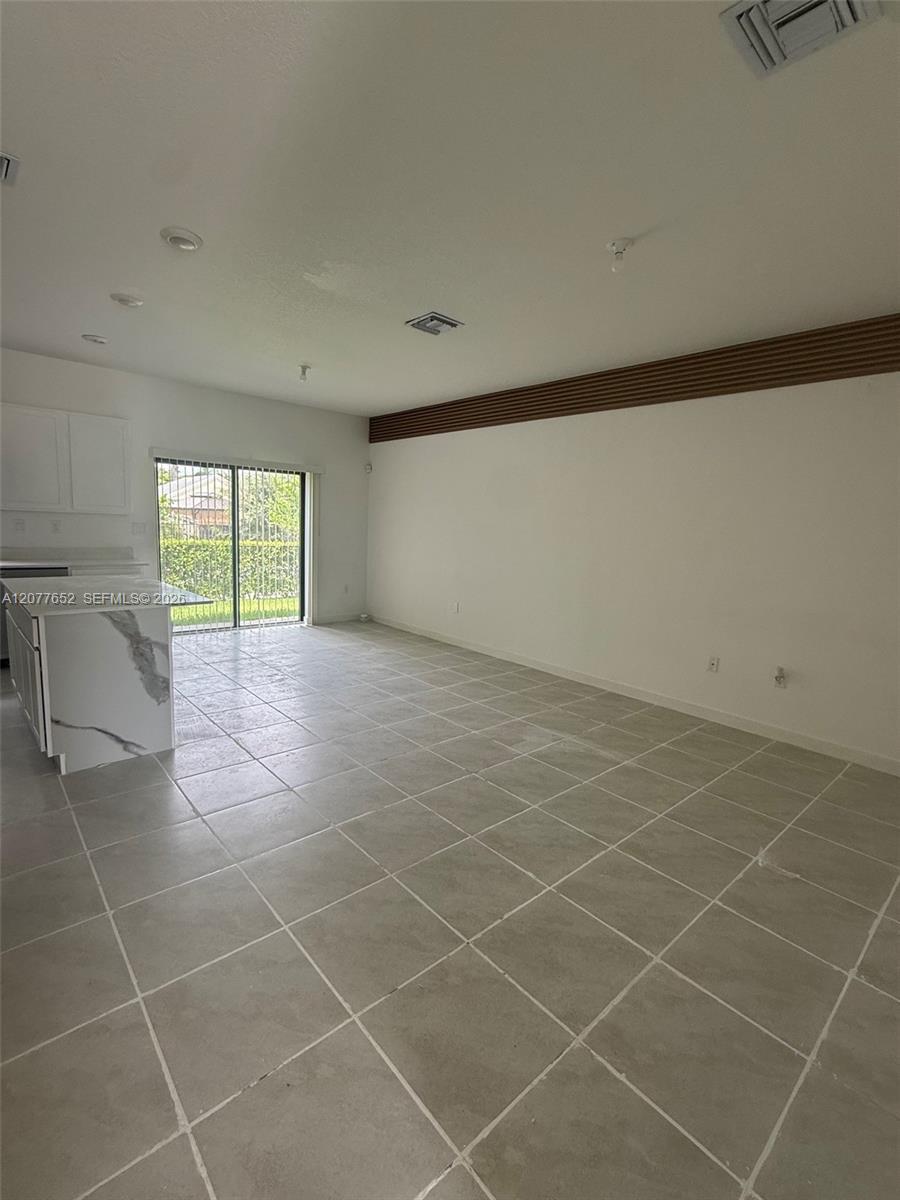 813 SW 11th Ter # 0, Florida City FL 33034 photo 2