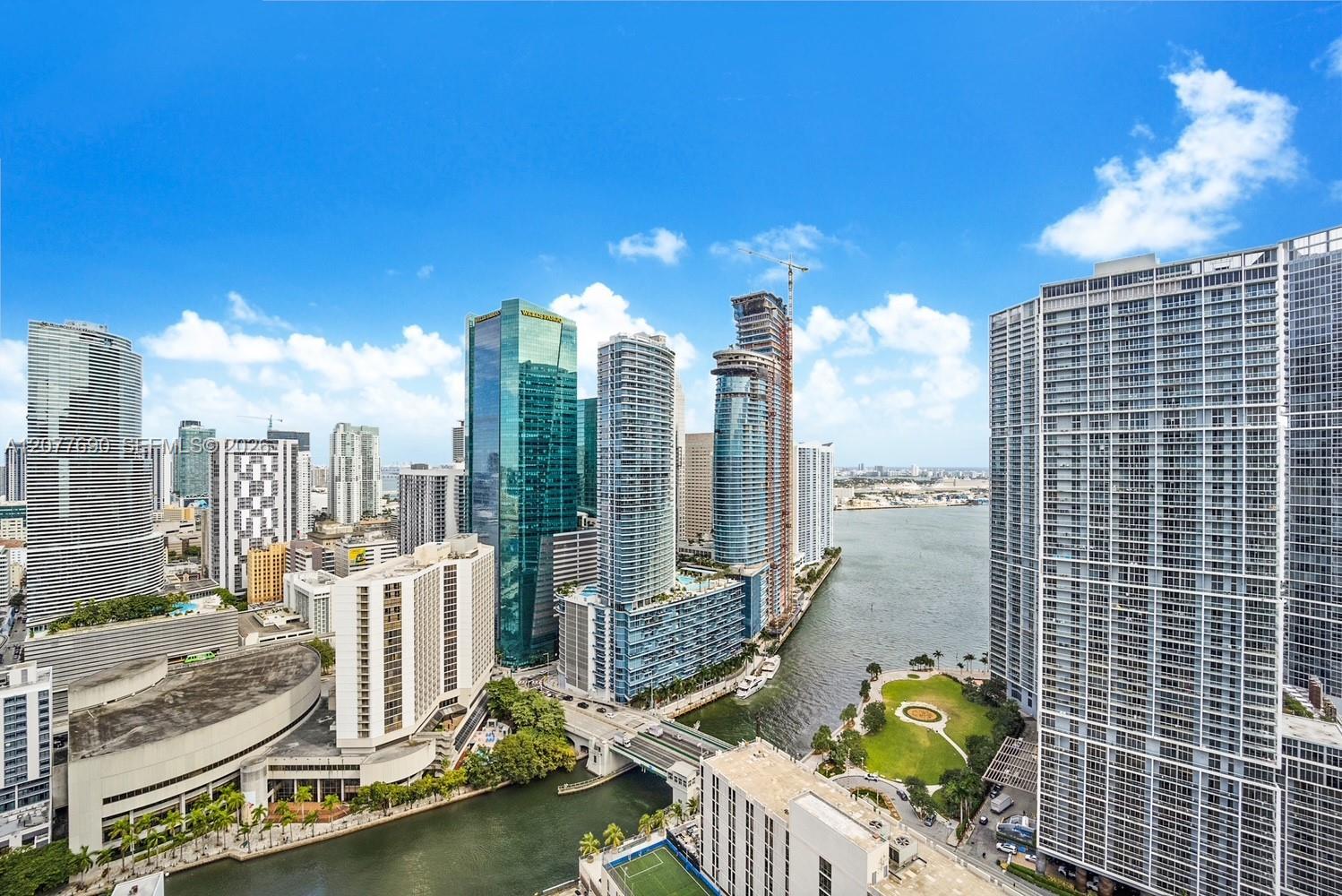 55 SE 6th St # 3901, Miami FL 33131 photo 4