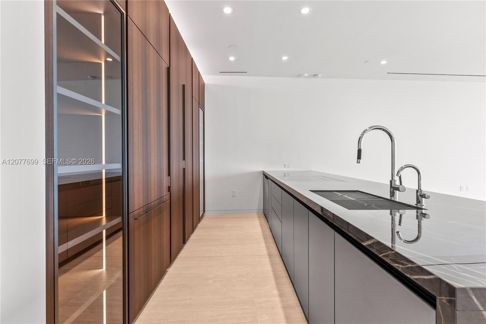 5 Grove ISle # L405, Miami FL 33133 photo 4