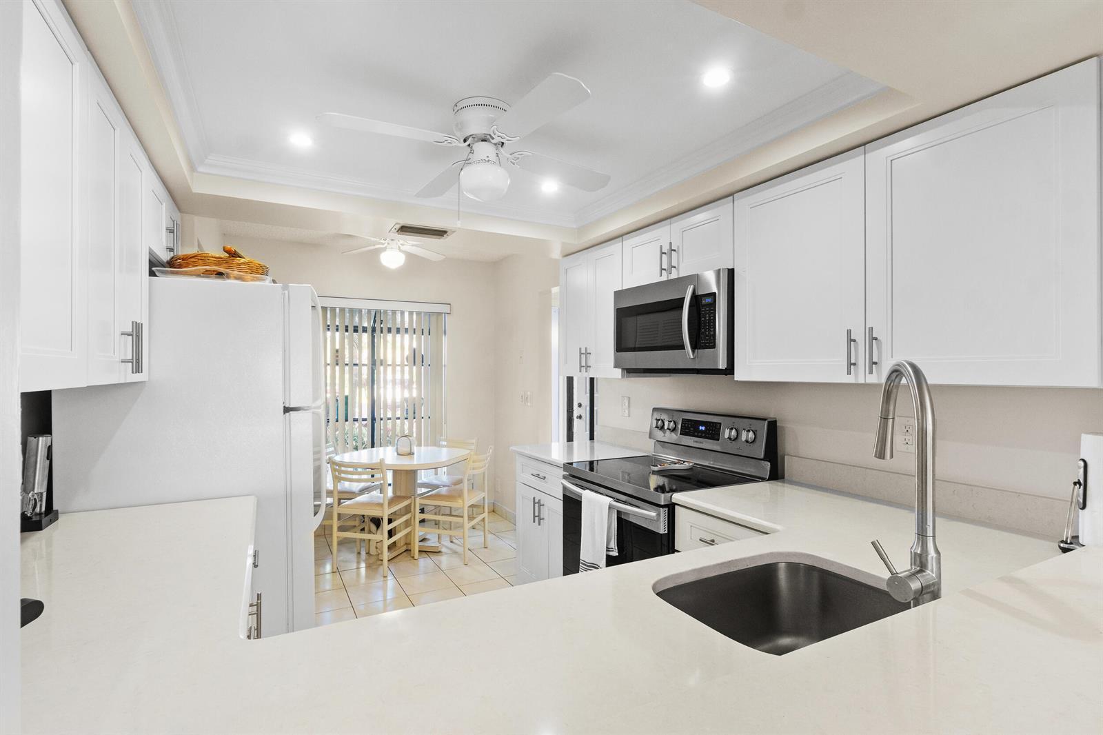 5186 GOLFVIEW Court # 1913, Delray Beach FL 33484 photo 2