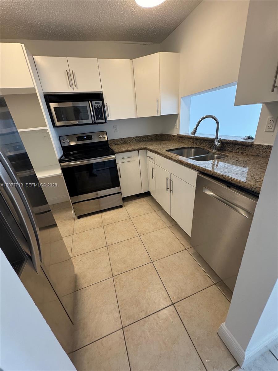 488 NW 165th St Rd # 412, Miami FL 33169 photo 2