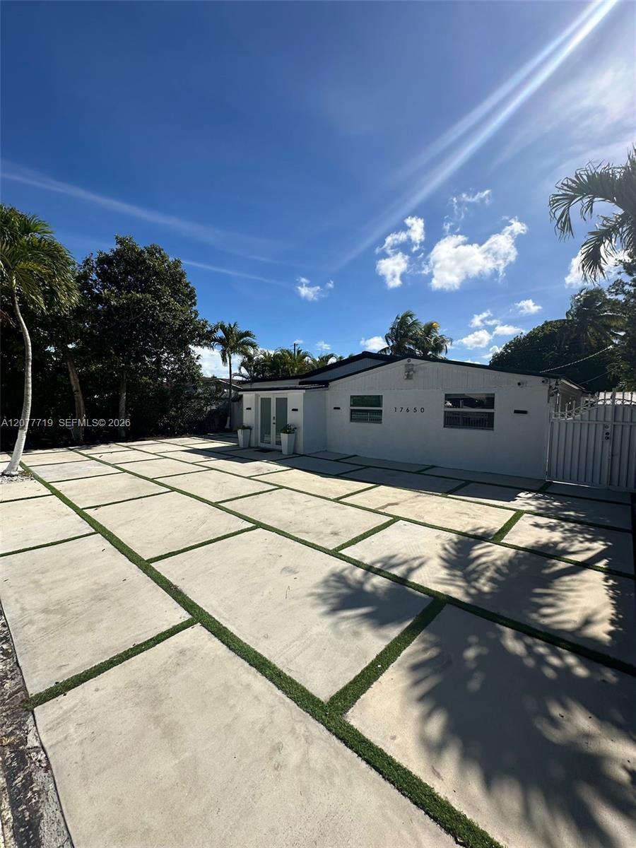 17650 NE 19th Ave, North Miami Beach FL 33162