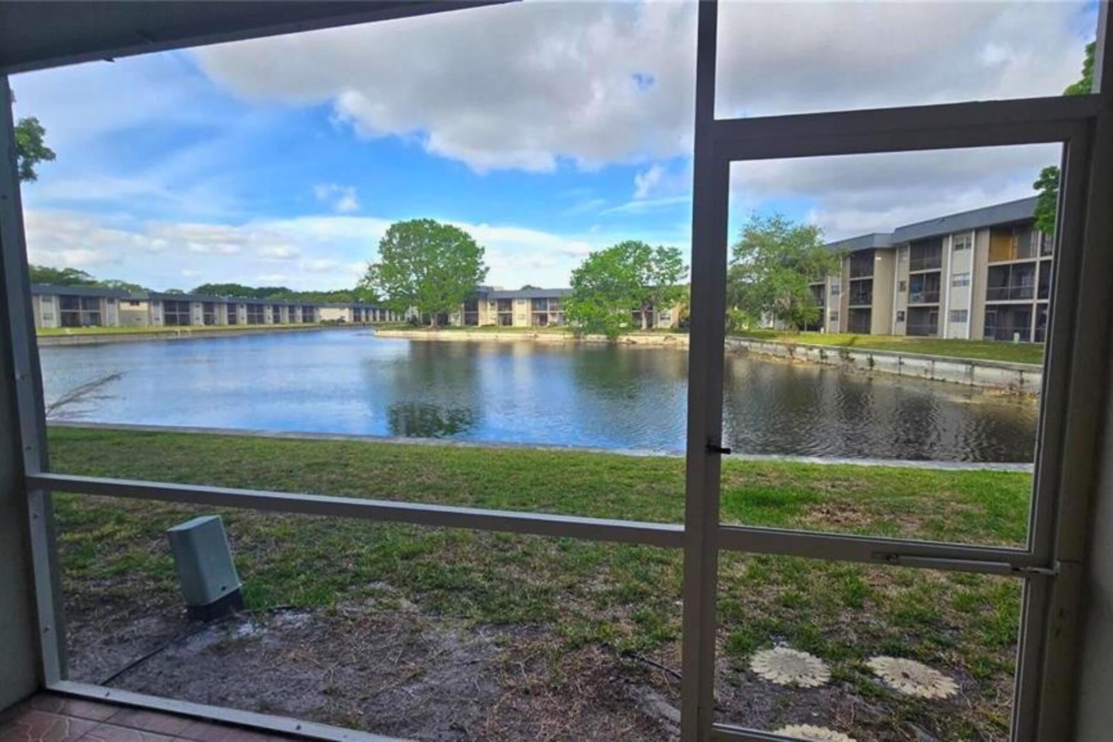 7801 Colony Circle S # 106, Tamarac FL 33321 photo 3
