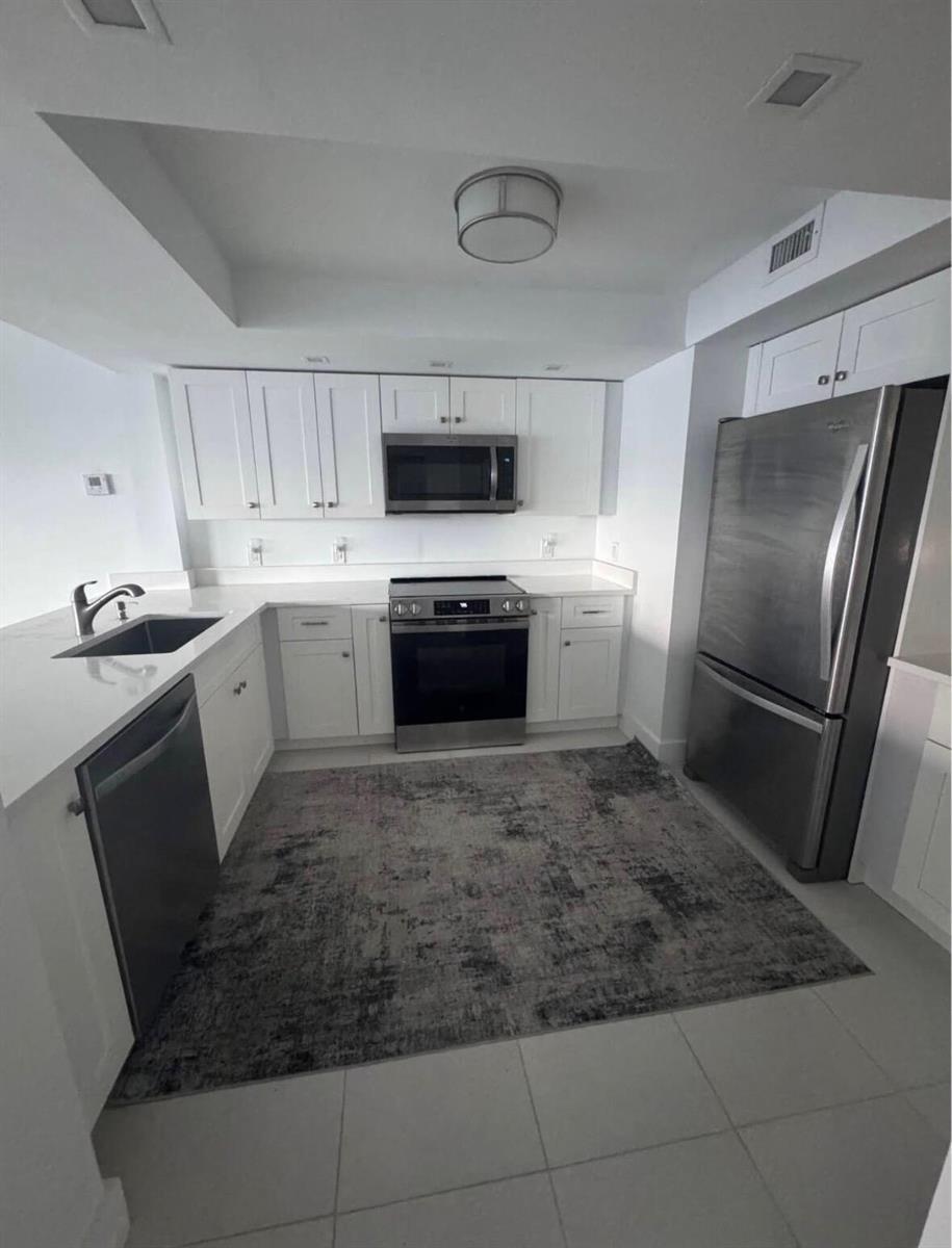 3000 E SUNRISE Boulevard # 17F, Fort Lauderdale FL 33304 photo 4