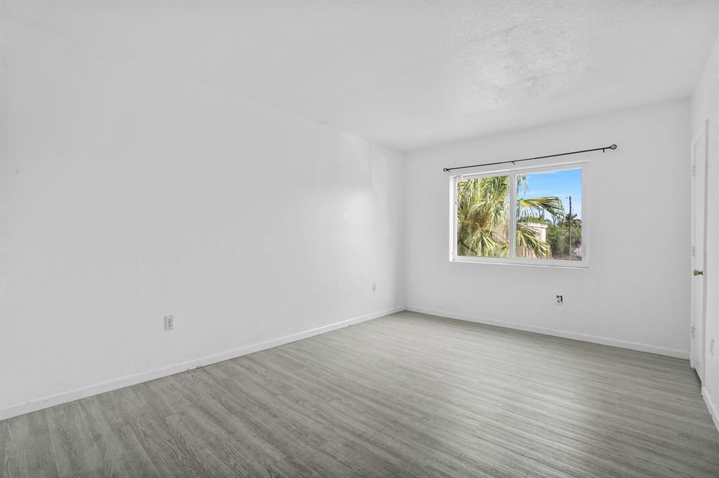 306 NW 84th Terrace # 306, Miami FL 33150 photo 4