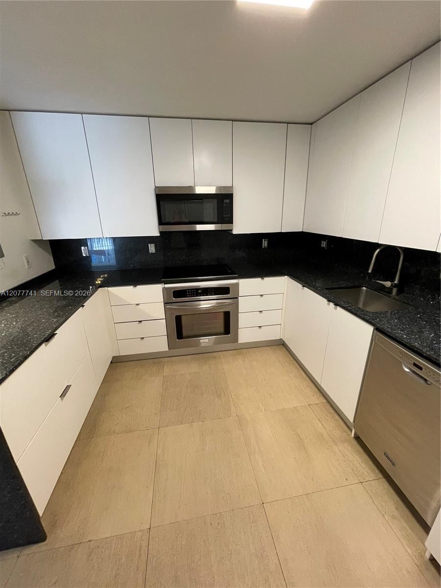 1450 Brickell Bay Dr # 1015, Miami FL 33131 photo 5
