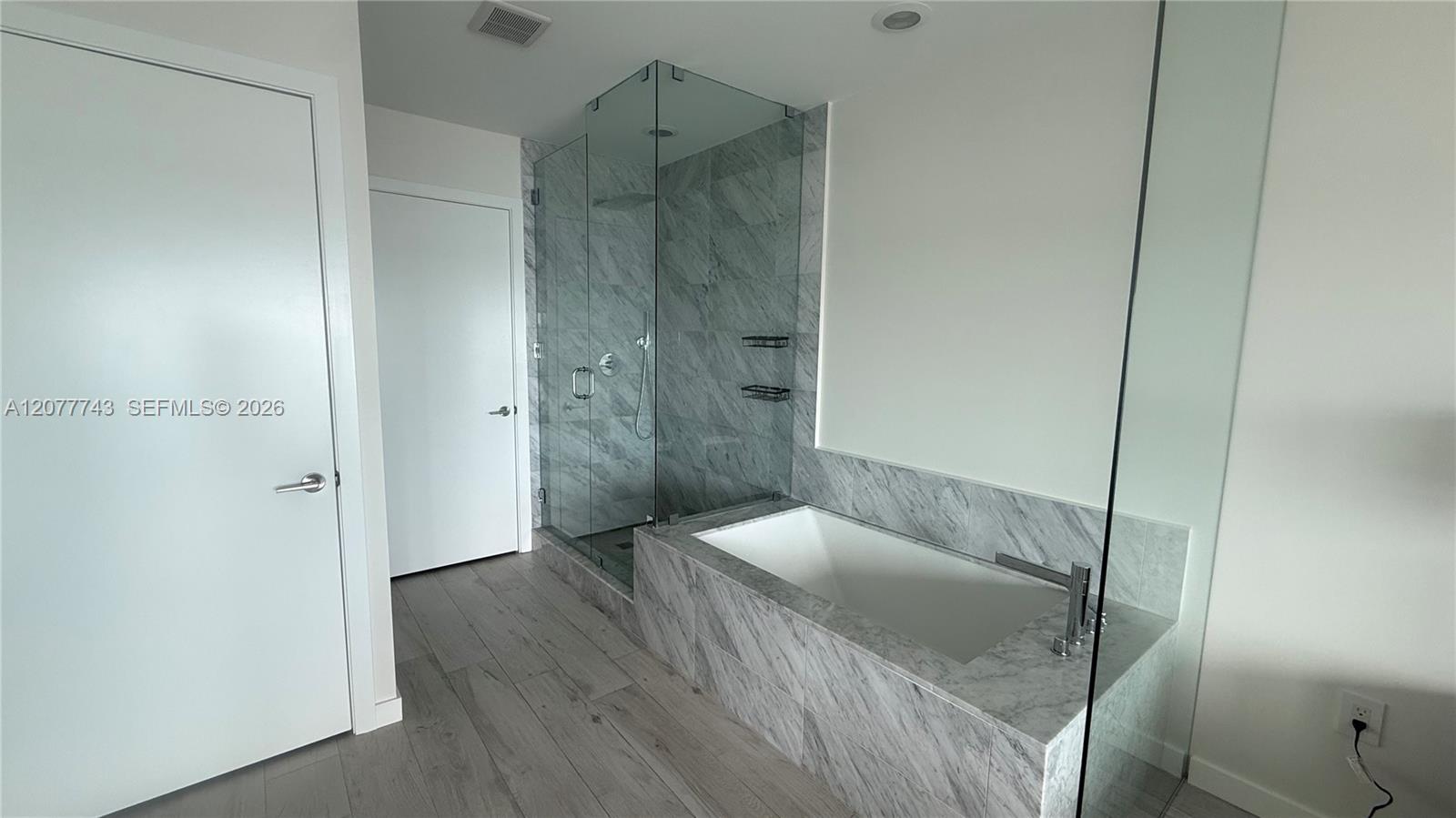 480 NE 31st St # 3205, Miami FL 33137 photo 3