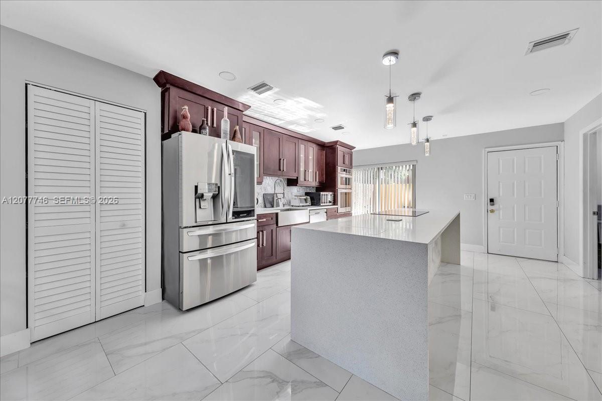 4543 NW 90th Ave, Sunrise FL 33351 photo 5