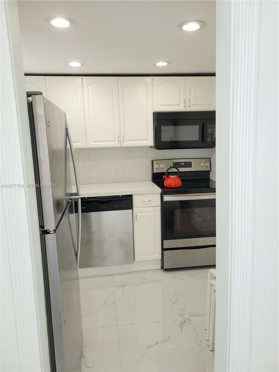 1610 Lenox Ave # 308, Miami Beach FL 33139 photo 5