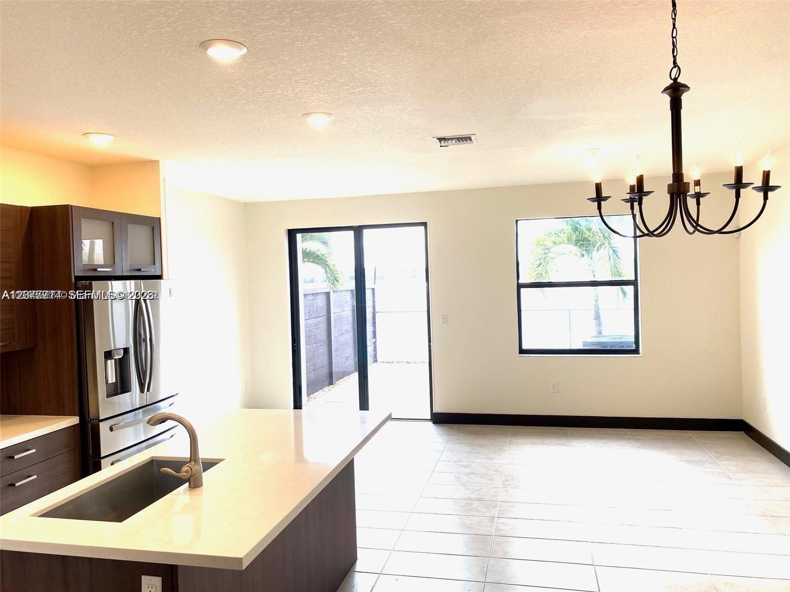 9116 NW 158th St, Miami Lakes FL 33018 photo 5