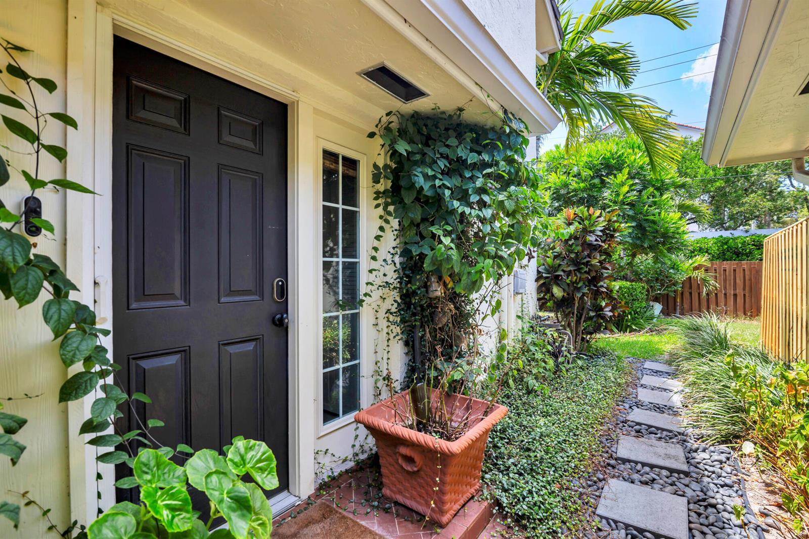 11290 Glen Oaks Court, North Palm Beach FL 33408 photo 4