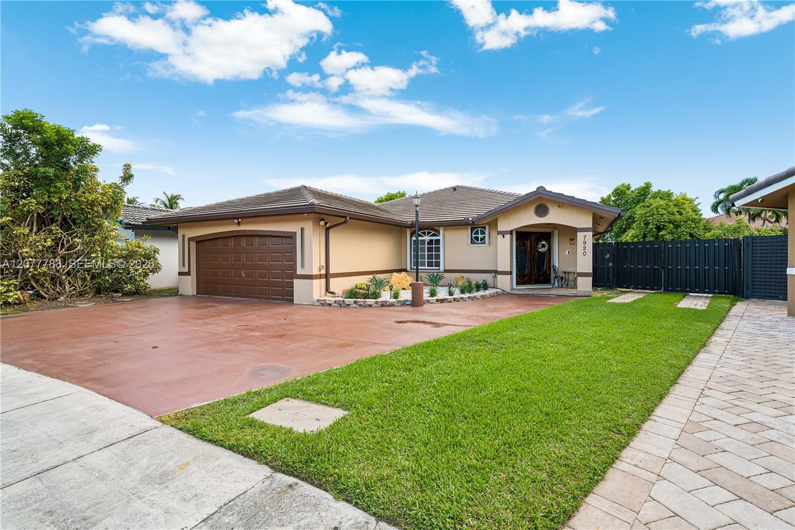 7920 SW 163rd Pl, Miami FL 33193 photo 2