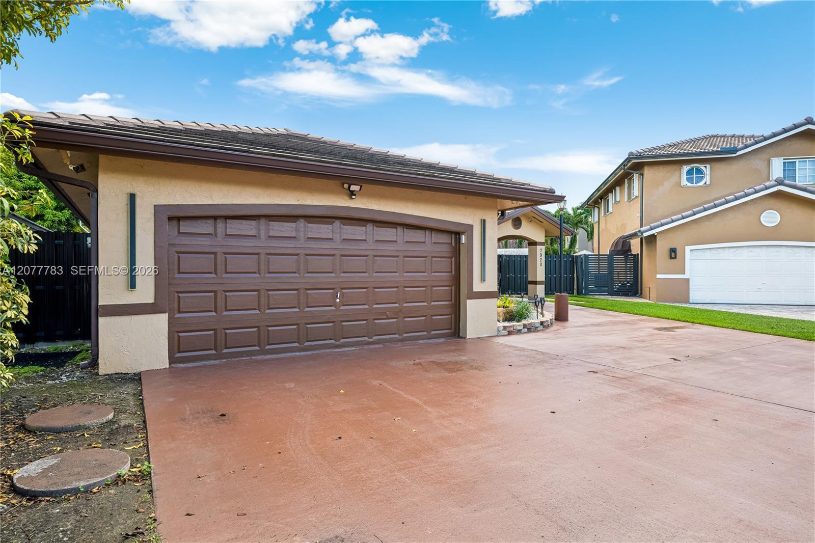 7920 SW 163rd Pl, Miami FL 33193 photo 4