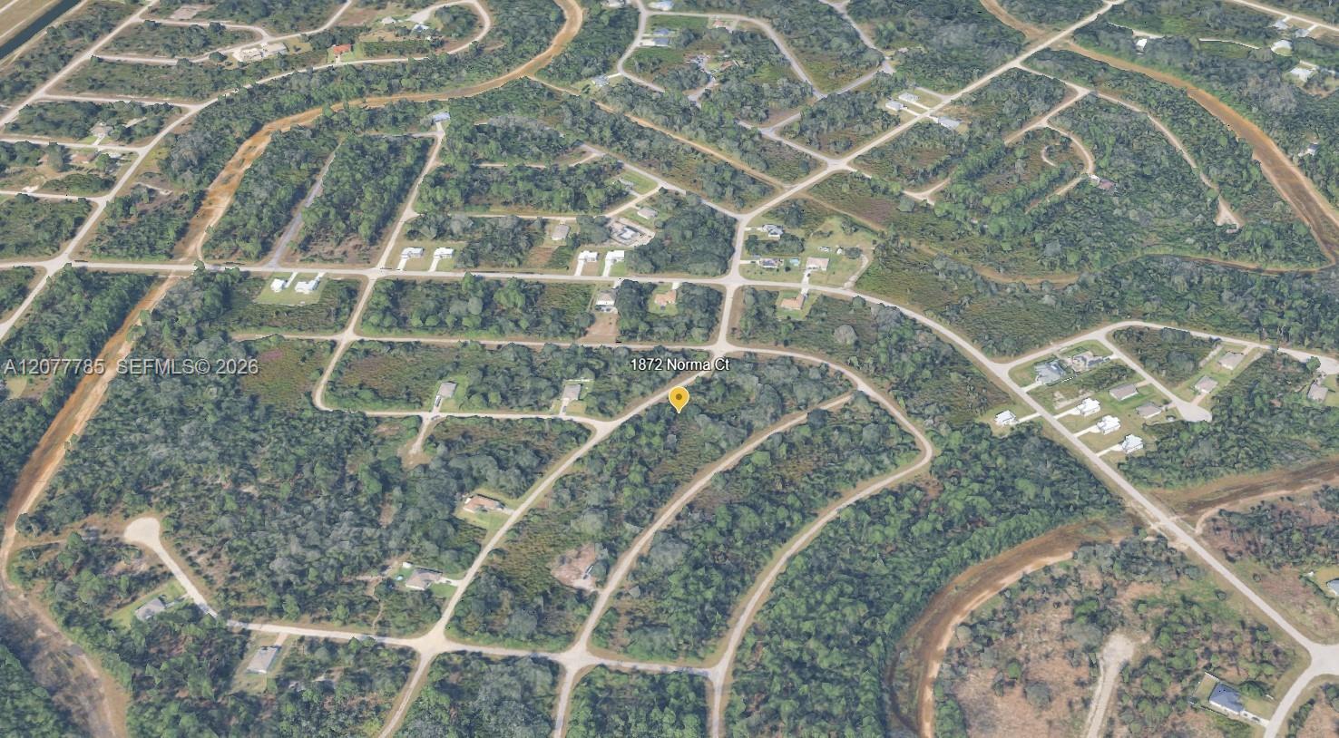 1872 Norma Ct, Lehigh Acres FL 33972 photo 2