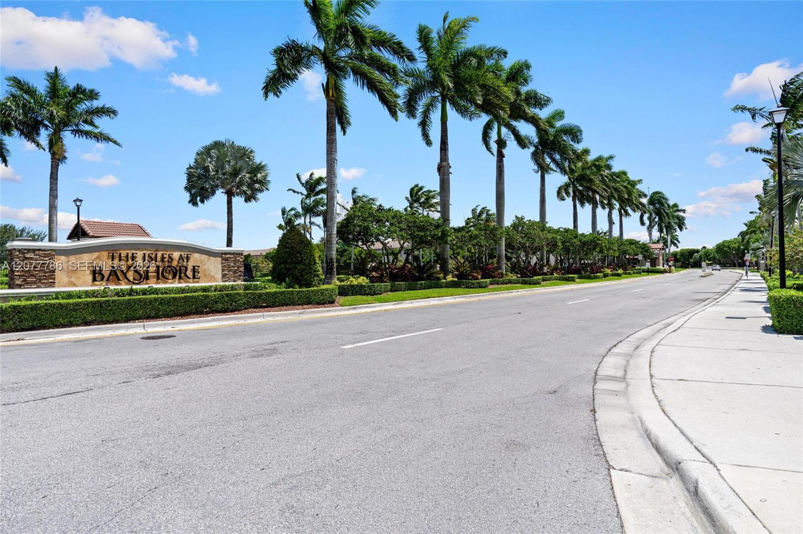 22505 SW 94th Pl, Cutler Bay FL 33190 photo 4