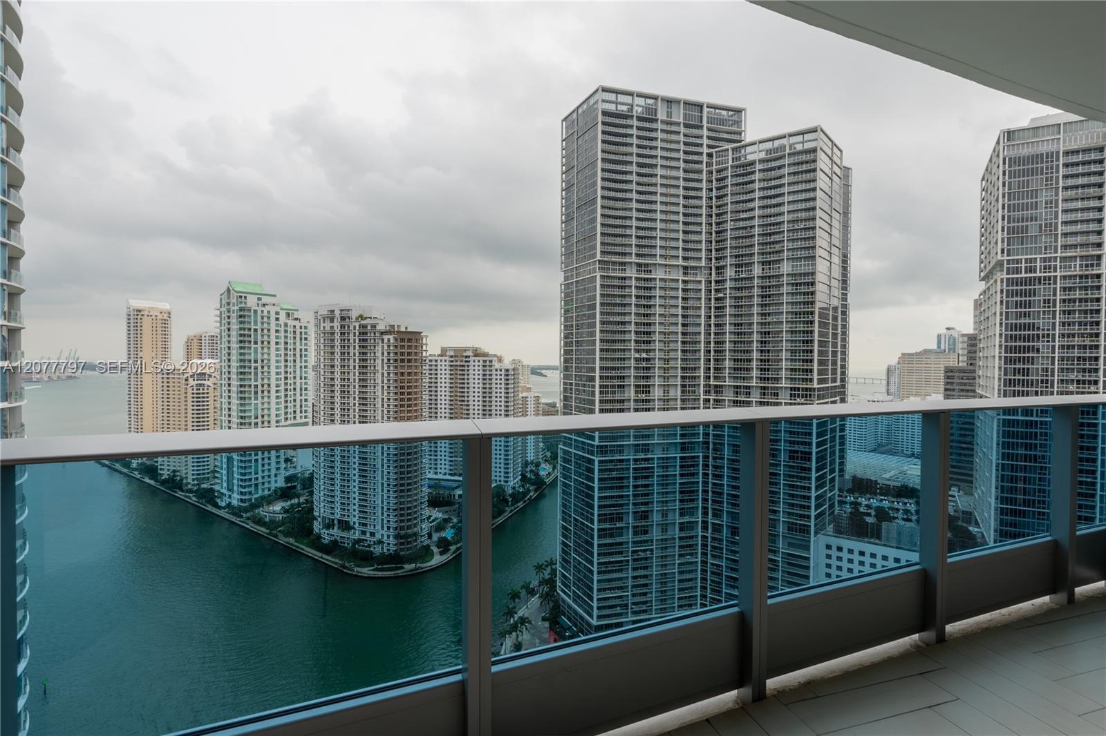 200 Biscayne Boulevard Way # 3305, Miami FL 33131