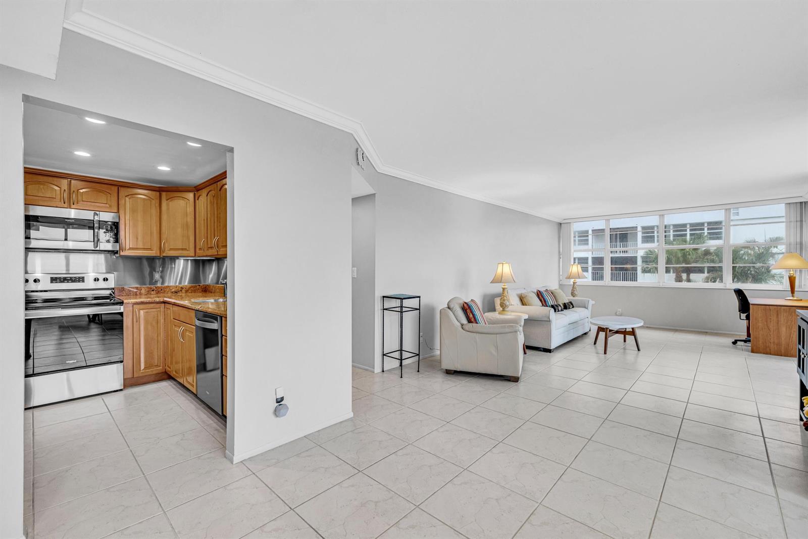 1170 N FEDERAL Highway # 312, Fort Lauderdale FL 33304 photo 4