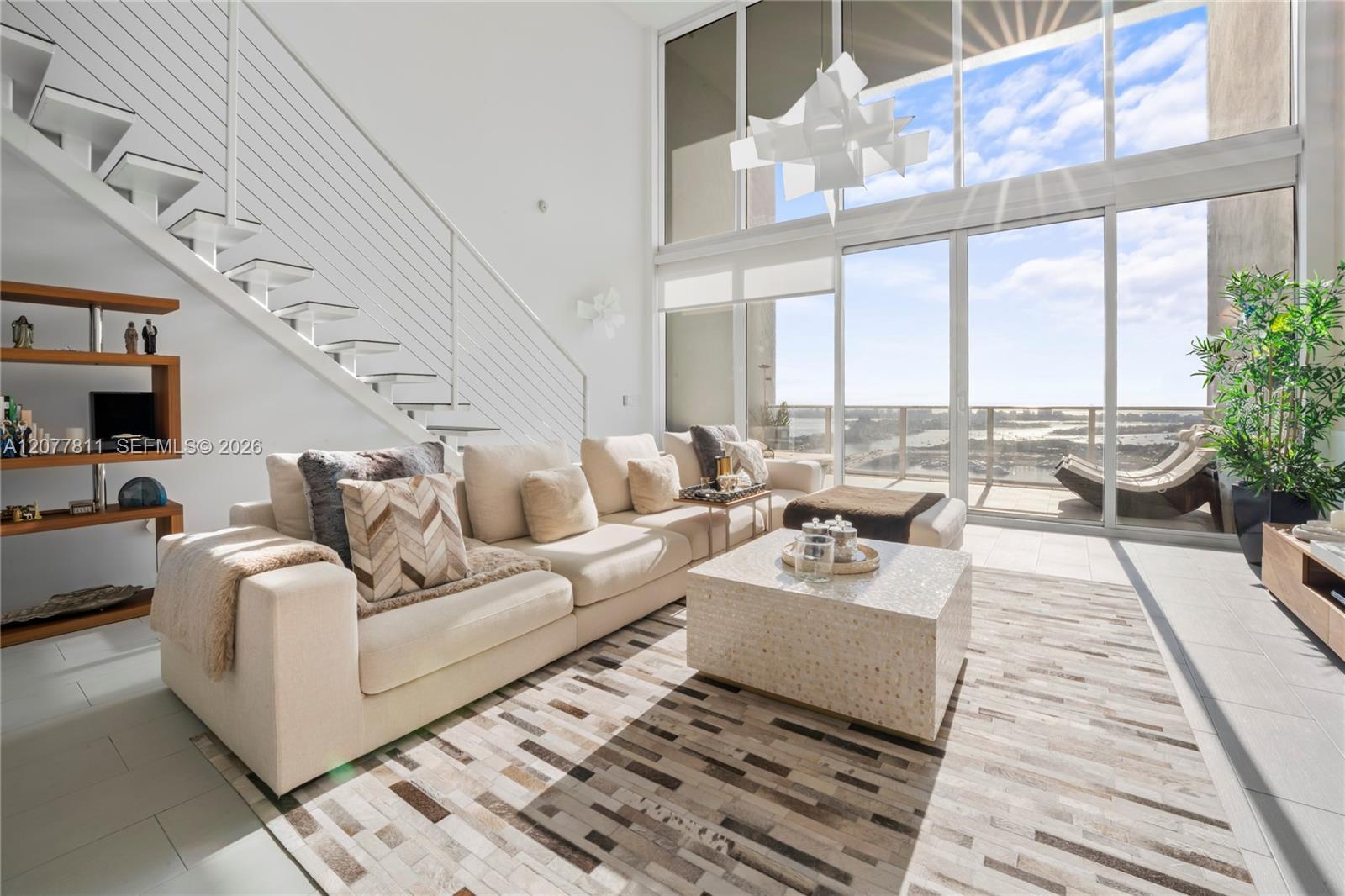 1040 Biscayne Blvd # 3203, Miami FL 33132 photo 2